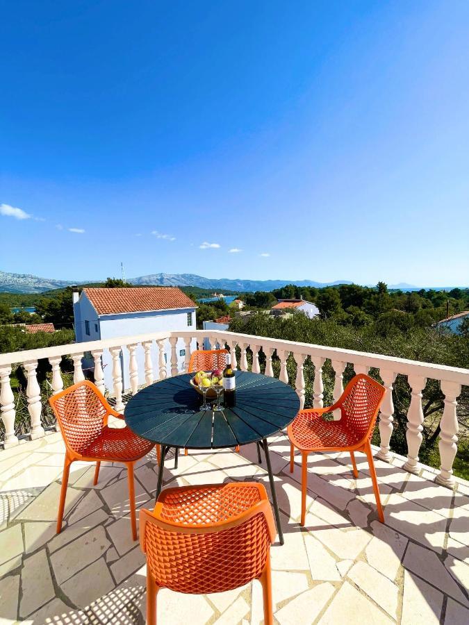 Sea View Apartment Amaro Korcula Town Bagian luar foto