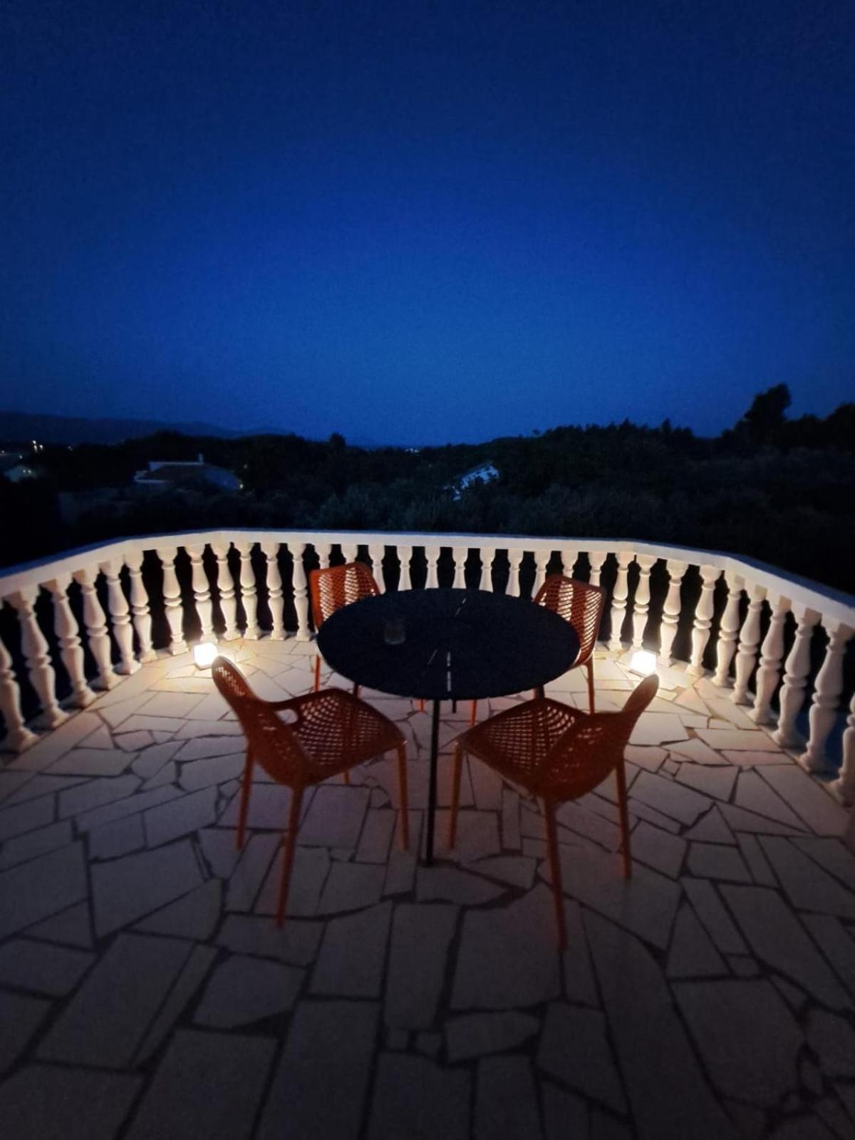Sea View Apartment Amaro Korcula Town Bagian luar foto